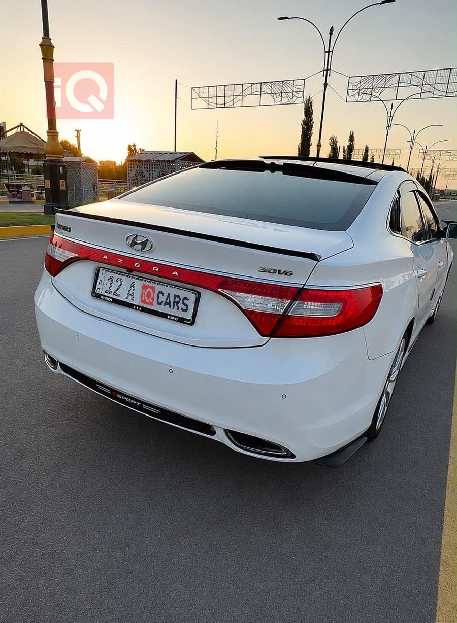 هيونداي أزيرا